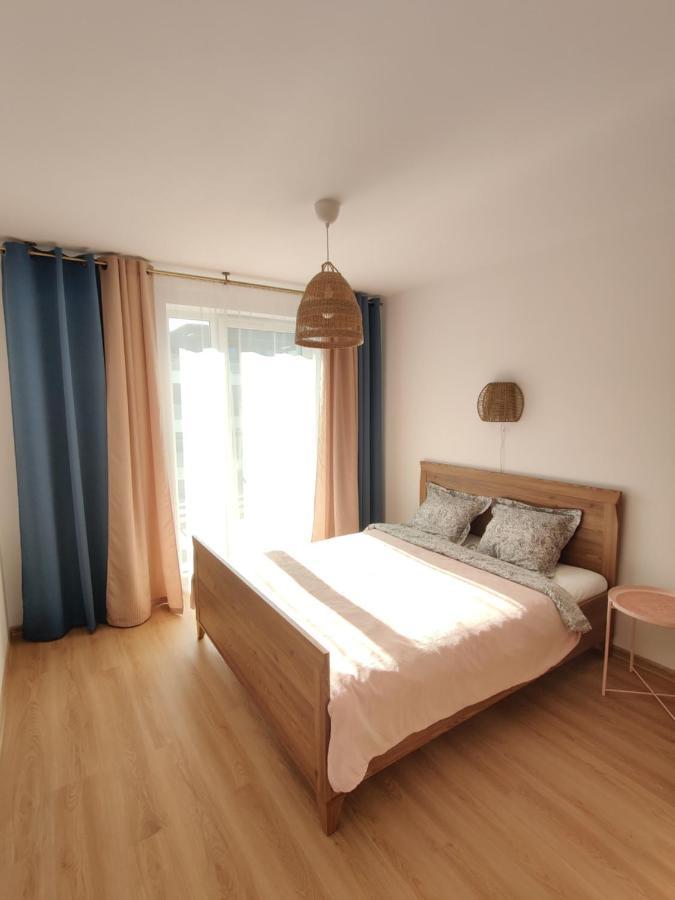Panda Apartment Вроцлав Екстериор снимка