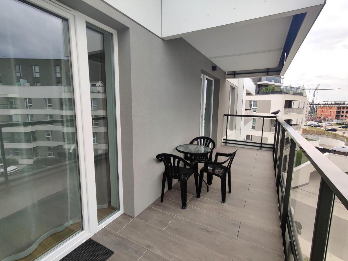 Panda Apartment Вроцлав Екстериор снимка