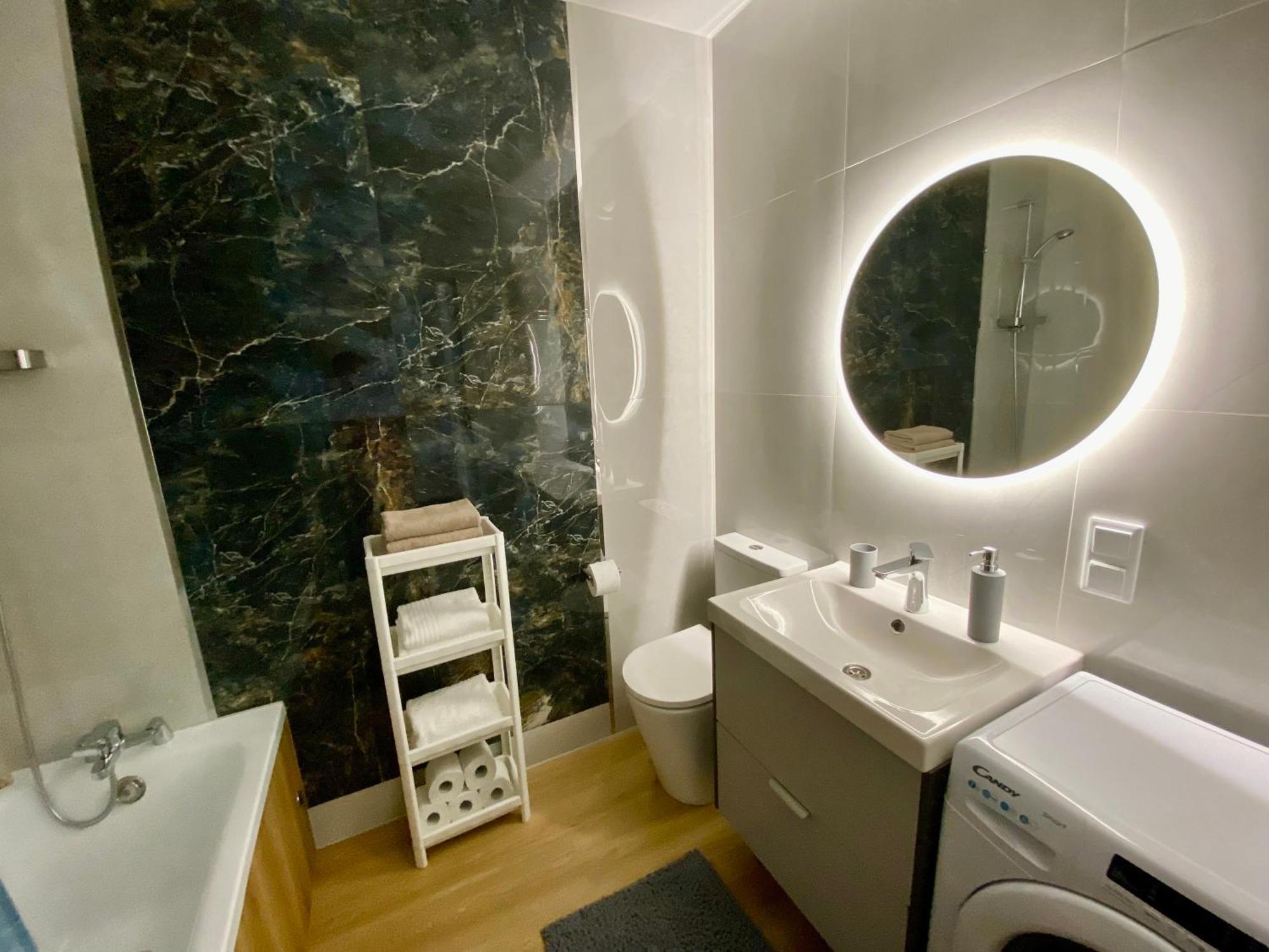 Panda Apartment Вроцлав Екстериор снимка